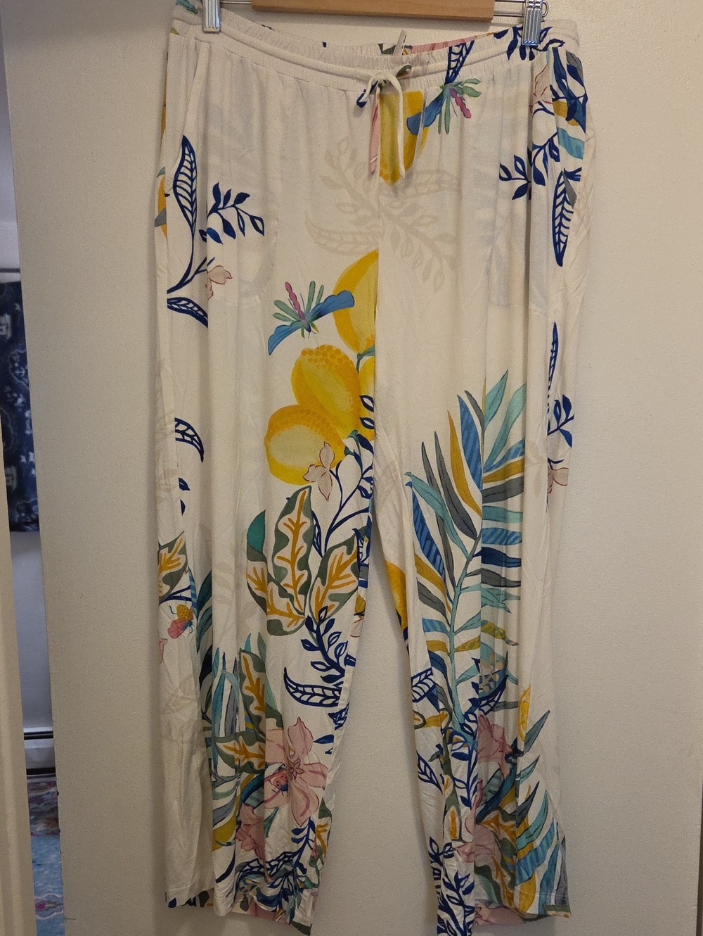 NWT Soma Cool Nights Cream Botanical Print Wide-Leg Floral Pants